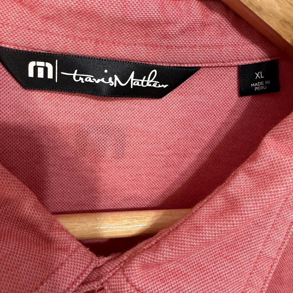 TravisMathew Mens XL Short Sleeve Polo Shirt Coral Pink Heathered Striped Golf